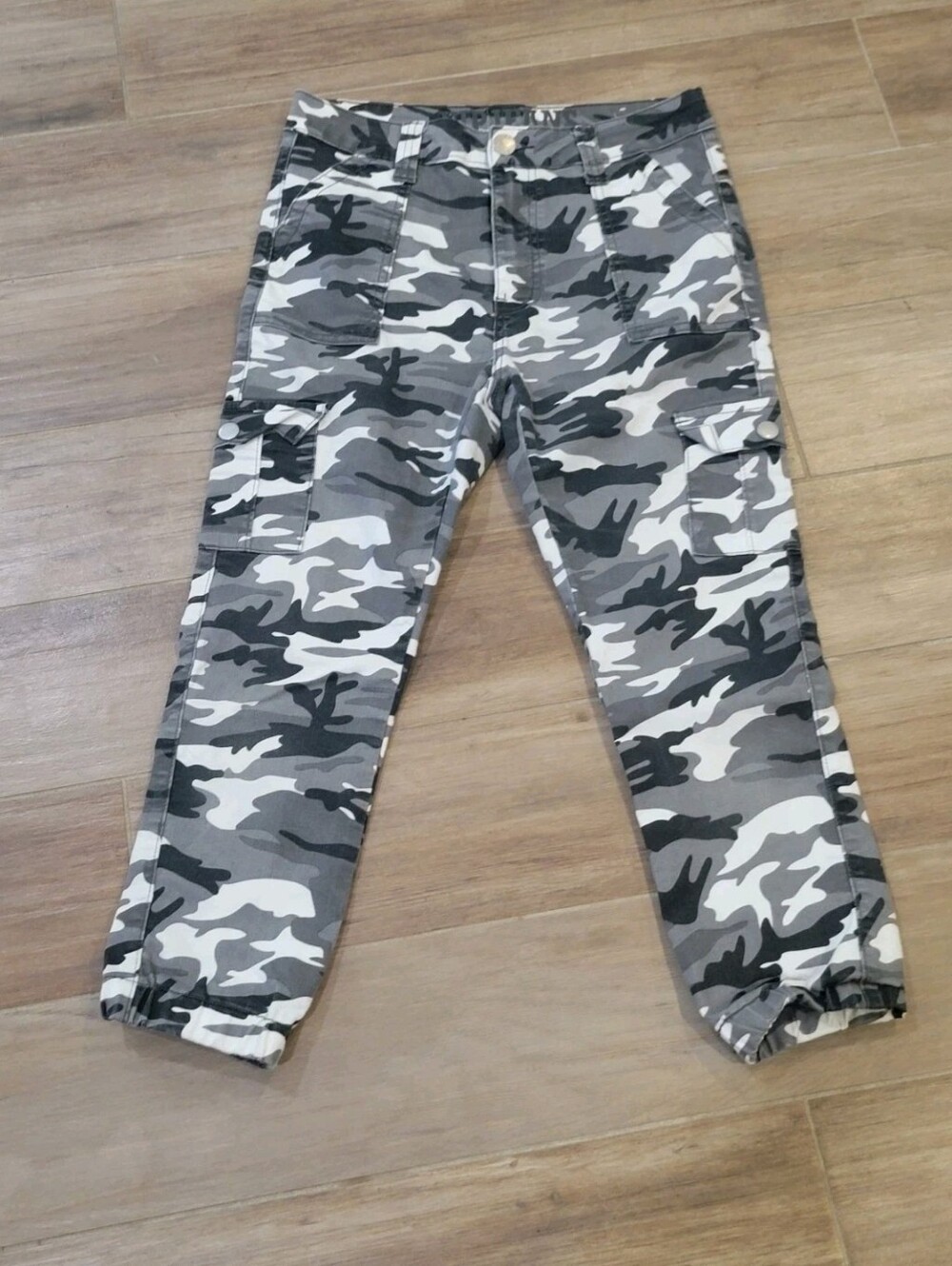 VIP Jeans Camo Pants Cargo Crop Stretchy  9/29 Women's